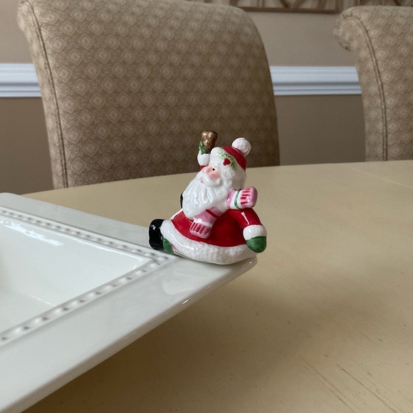 Christmas Santa With Jingle Bells Platter Decoration - Sitting 🔔 - Picture 2 of 5